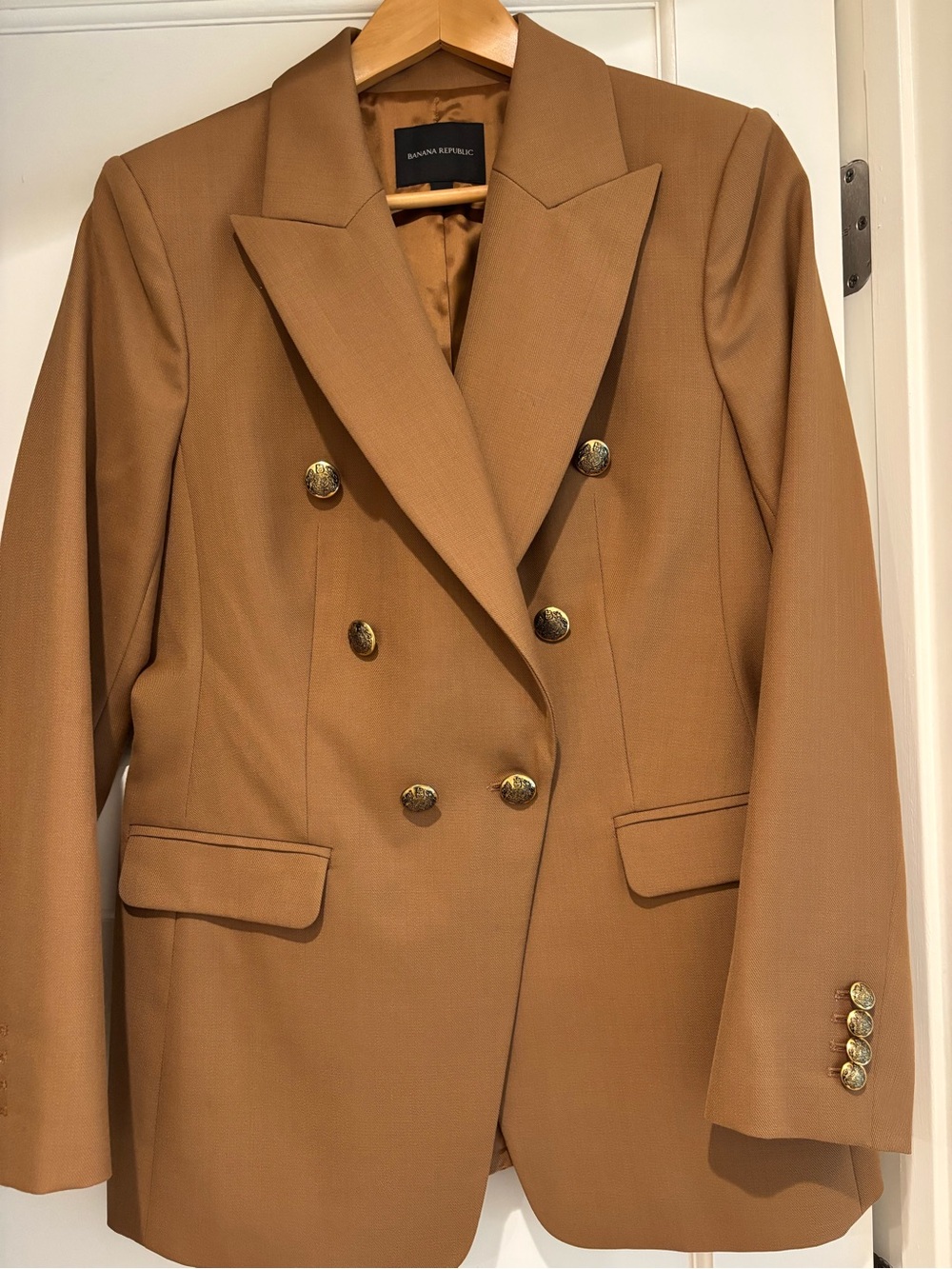 Banana Republic Double-Breasted Blazer in Camel Brown - Picture 6 of 6